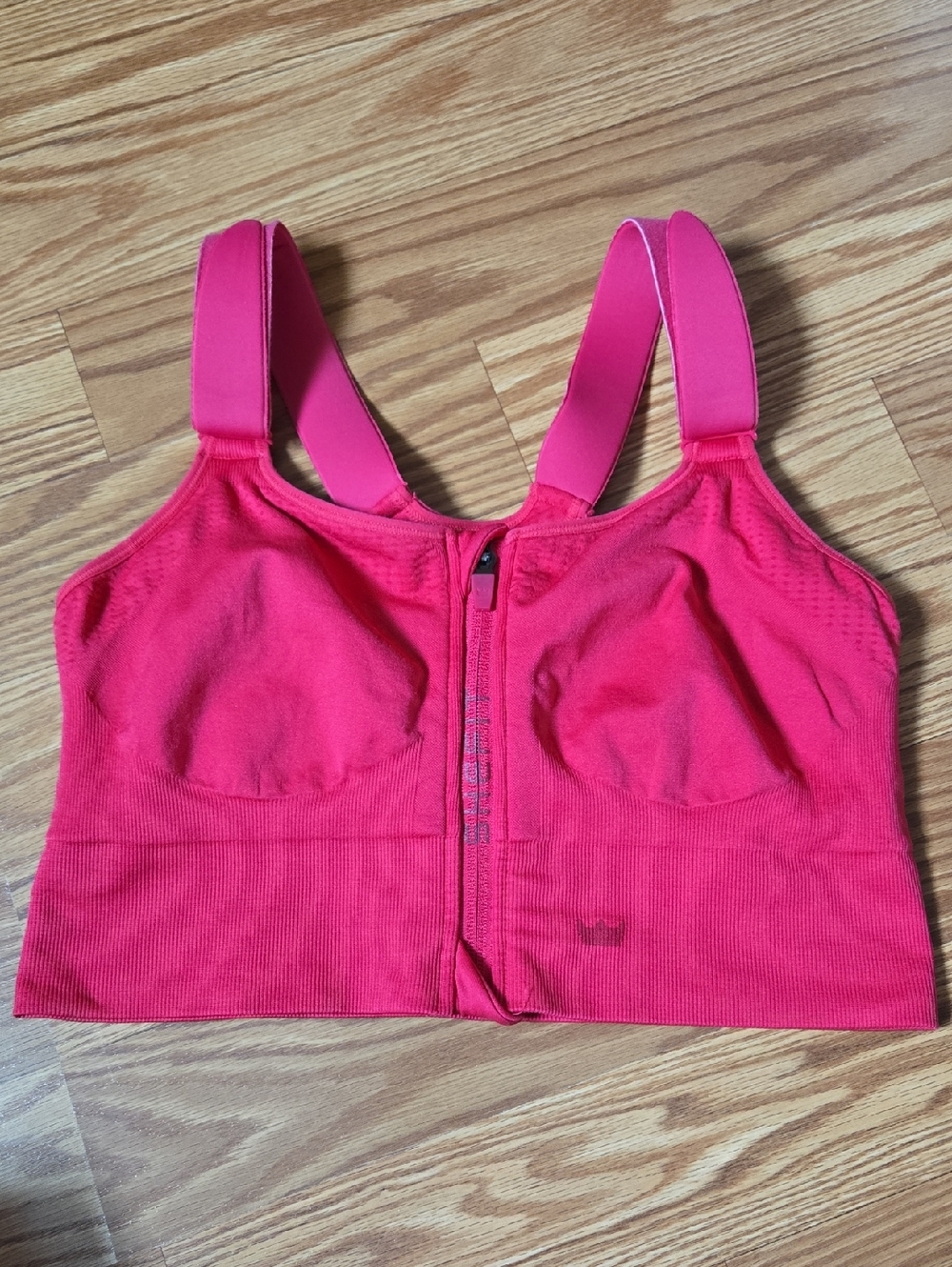 SHEFIT Hot Pink Front-Zip Low Impact Sports Bra Size 1Luxe